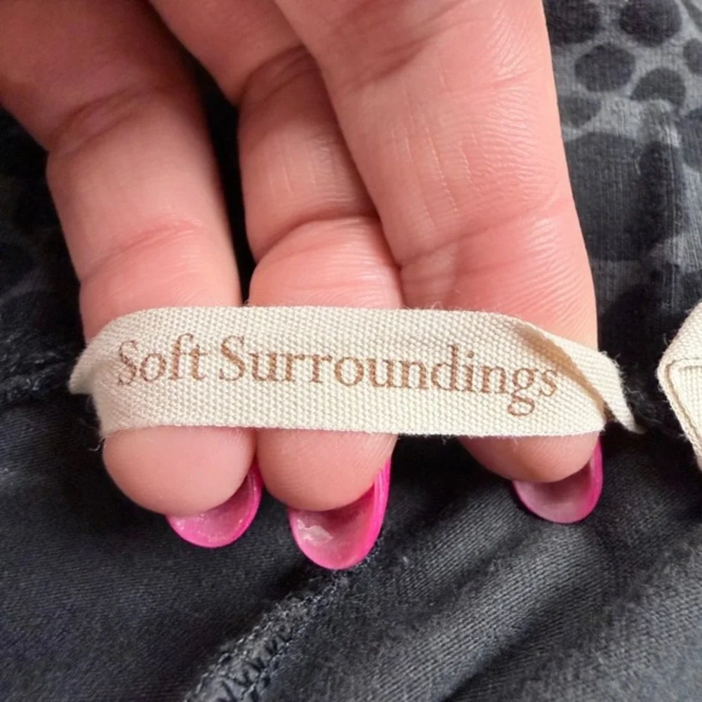 Soft Surroundings Grey Black Have to Have Leopard Animal‎ Print Leggings Size M - Picture 4 of 10